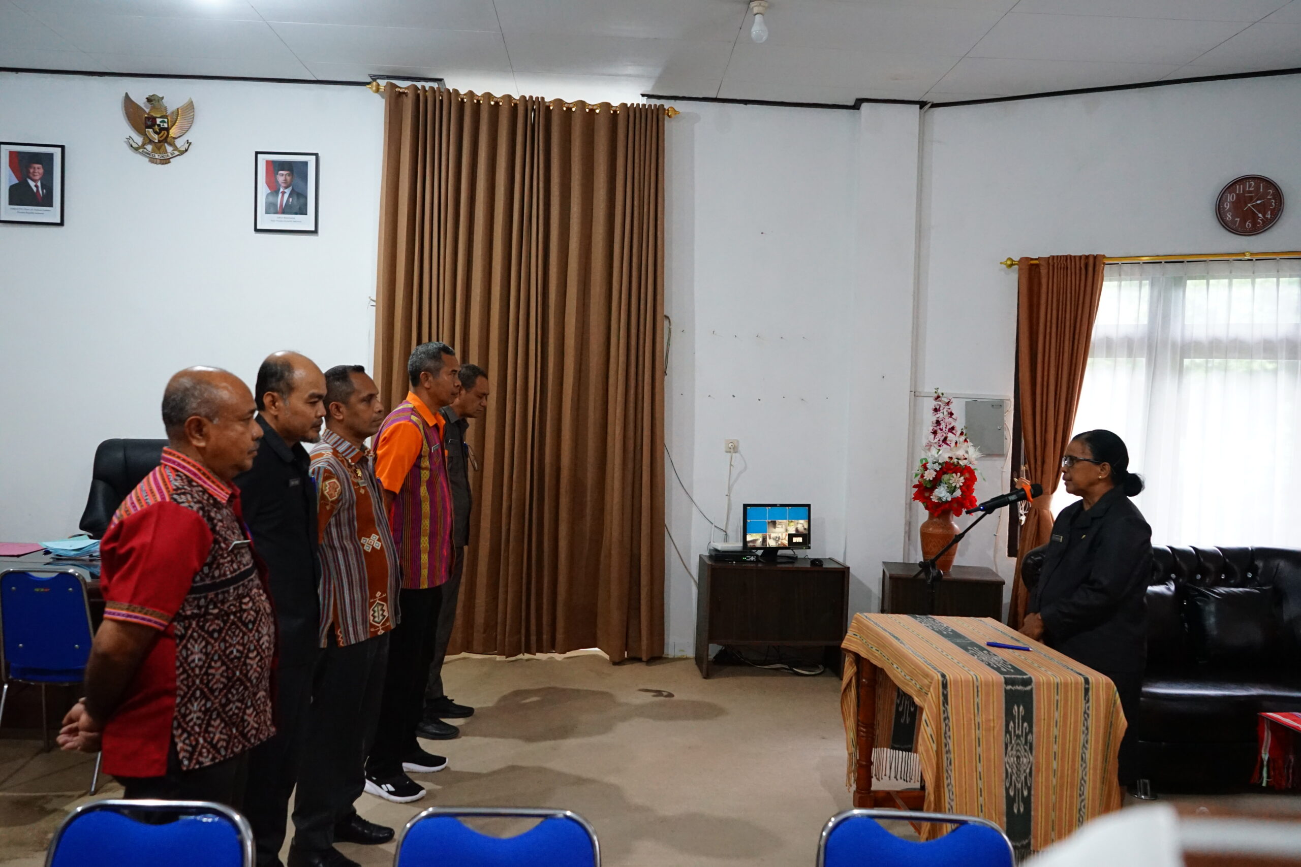 Pimpin Sertijab, Pj. Sekda Belu Minta Pejabat Baru Tingkatkan Pelayanan dan Koordinasi - PEMERINTAH KABUPATEN BELU